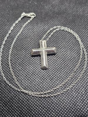 medium cross silver necklace