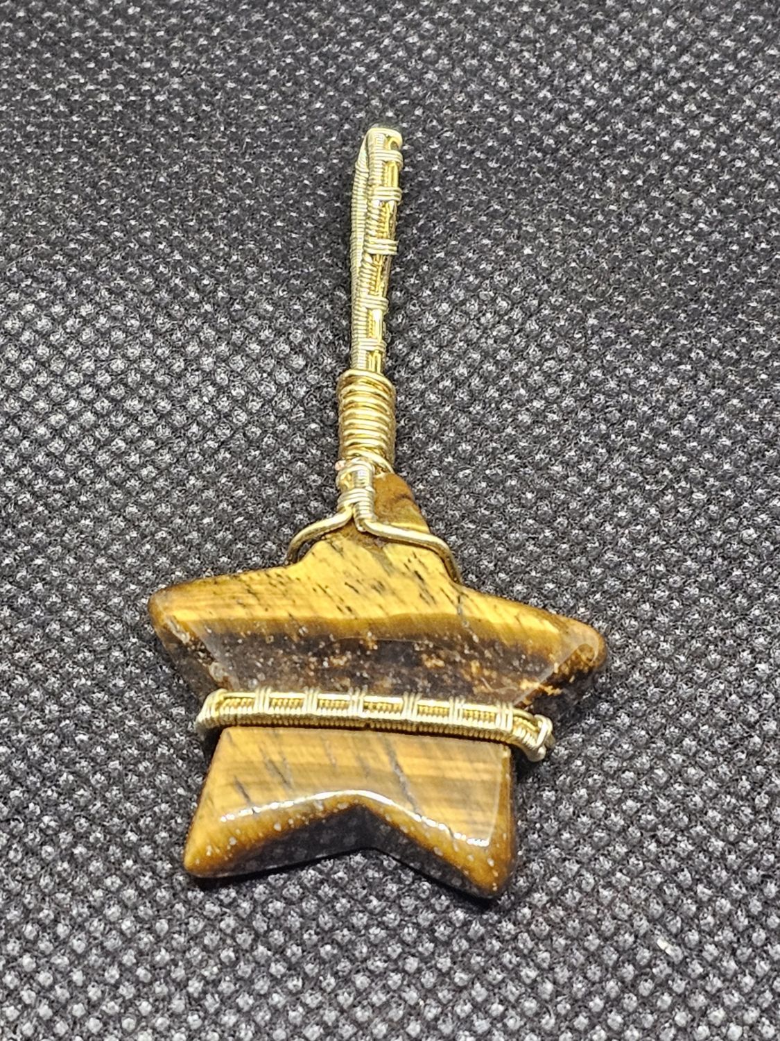 #20 tigers eye star wire wrap