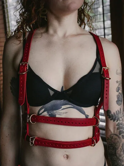 Tara Suspender