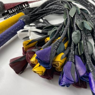 6900 Rose Flogger