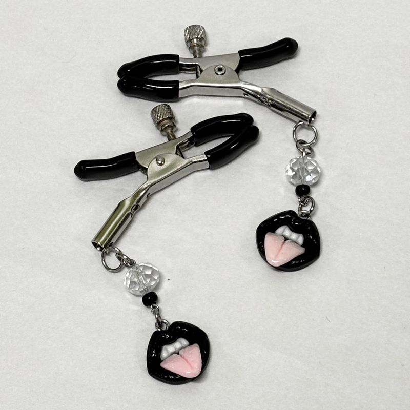 Nipple Clamps Black Lip