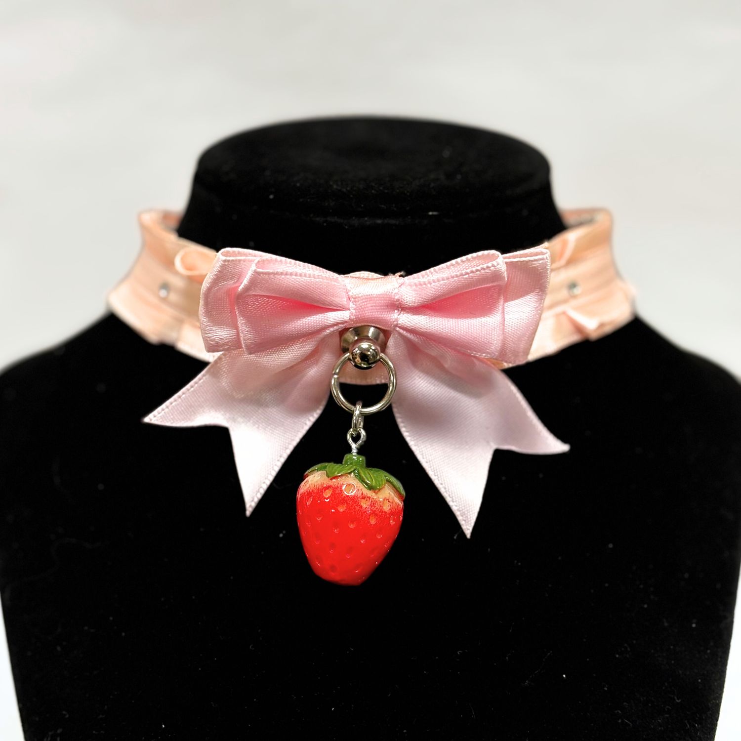 Strawberry Choker