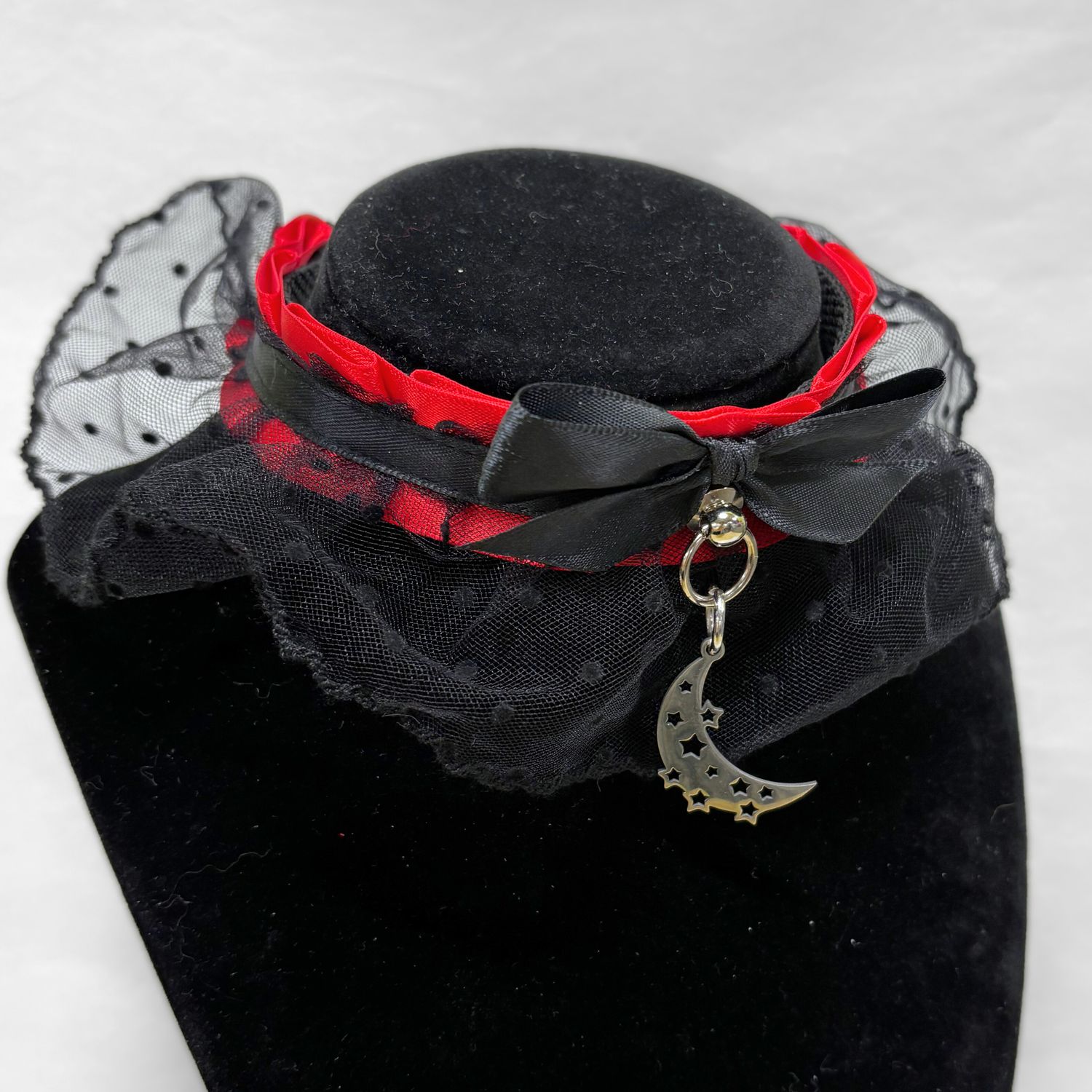 Red Moon Choker