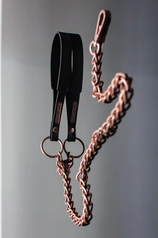 22532 Leash