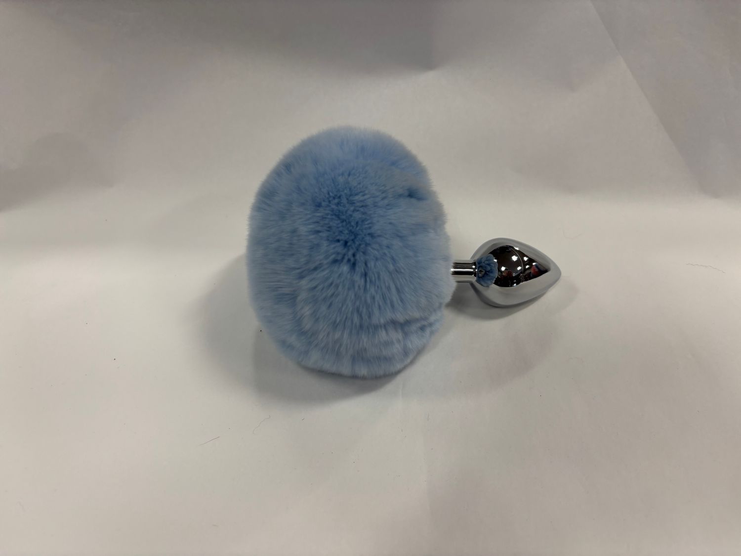PL-RB-58 Rex Bunny Tail Baby Blue M Steel
