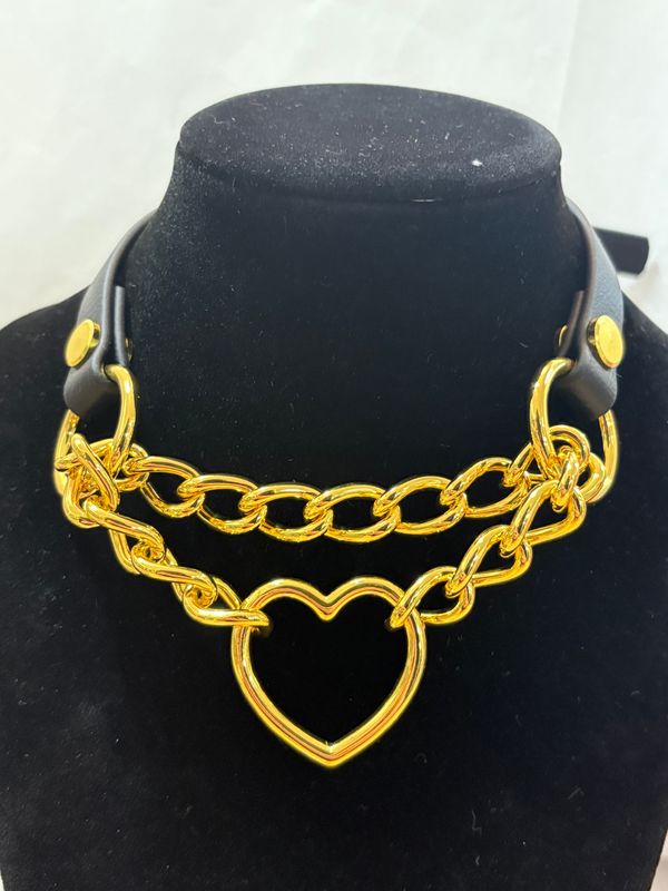 Biothane 1/2in Collar Black/Gold Heart