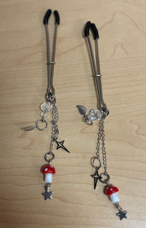 Tweezer Nip Clamp Red Mushroom