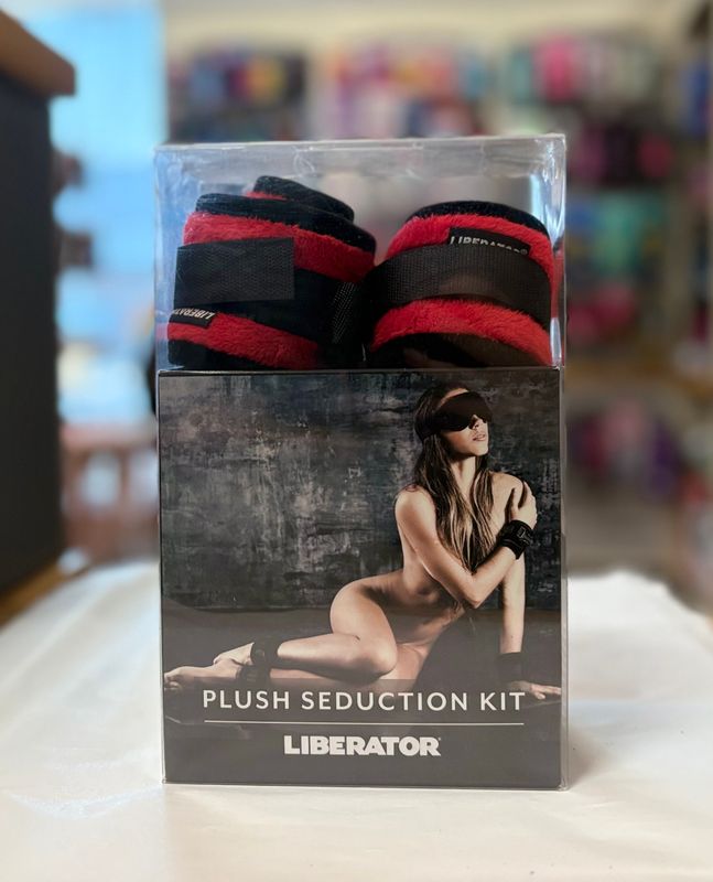 16635 Plush Seduction Kit