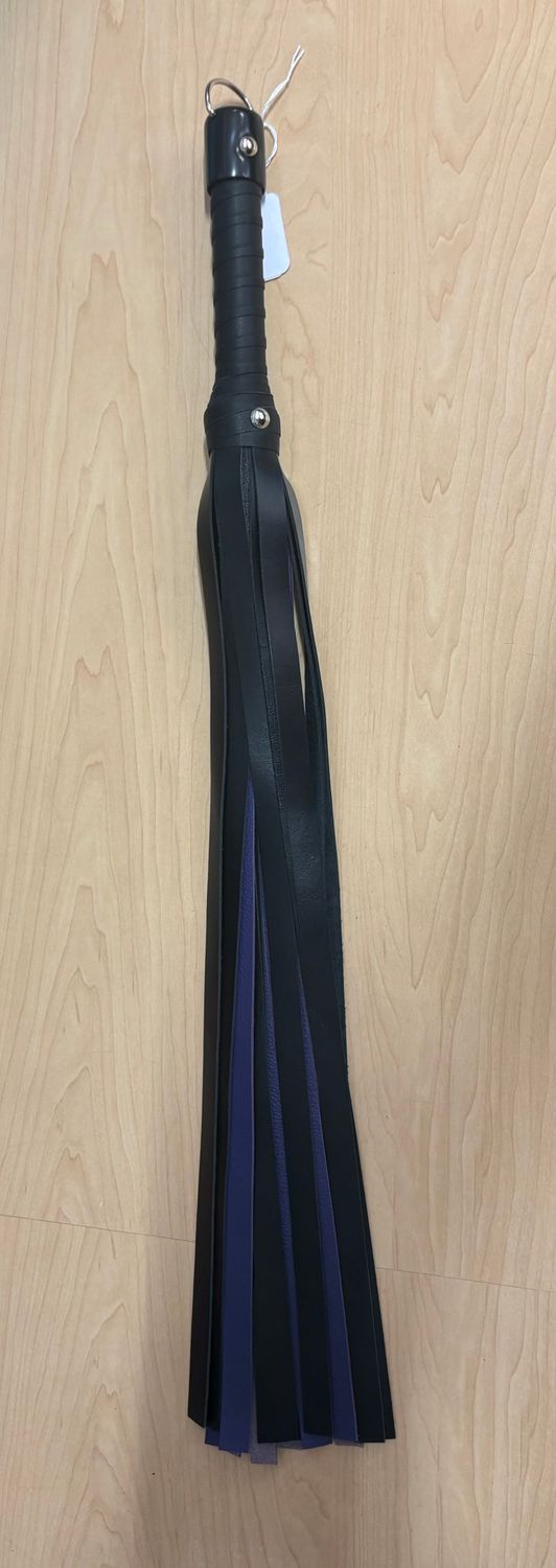 FL Leather Flogger