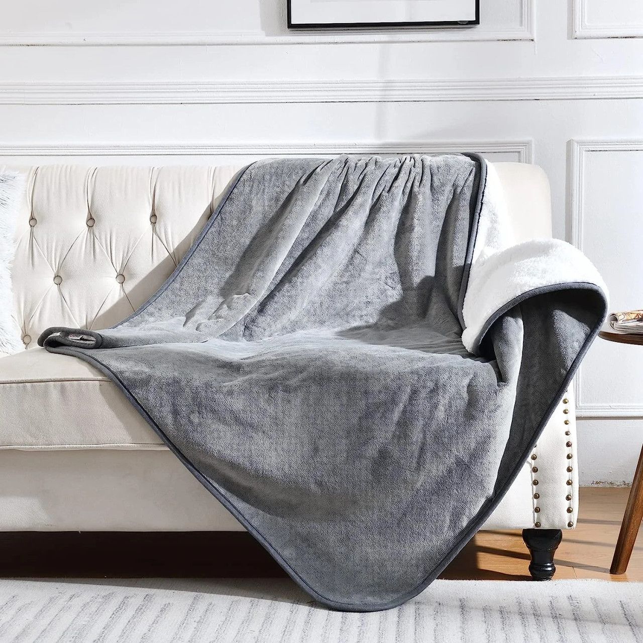 WaterProof Blanket Small Size Silver/White