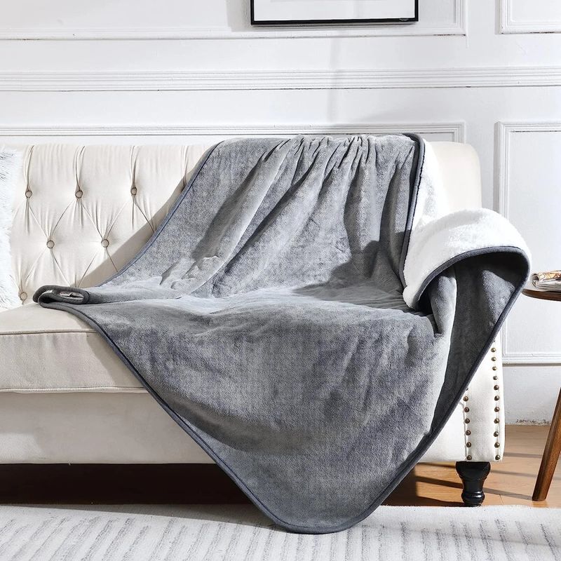 WaterProof Blanket Regular Size Silver/White