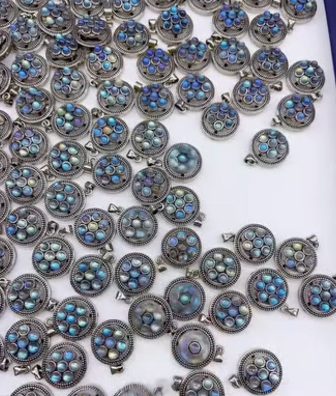 Labradorite Spinny Collar Charm