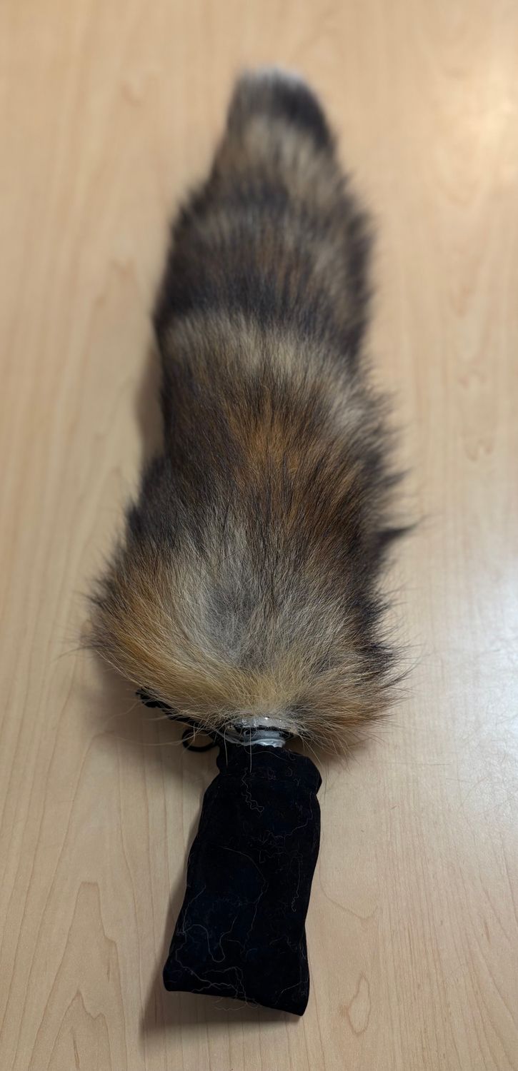 PL-NFT-518 32-34&quot; Fox Tail Nat Red Detach Steel M