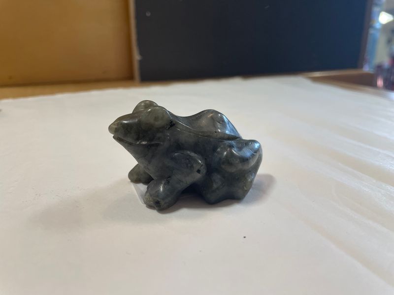 Labradorite Frog Carving
