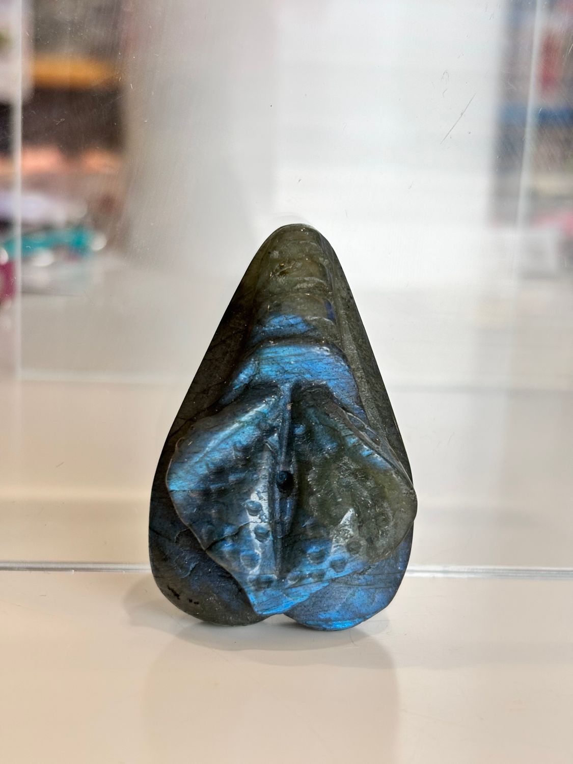 Vulva Carving