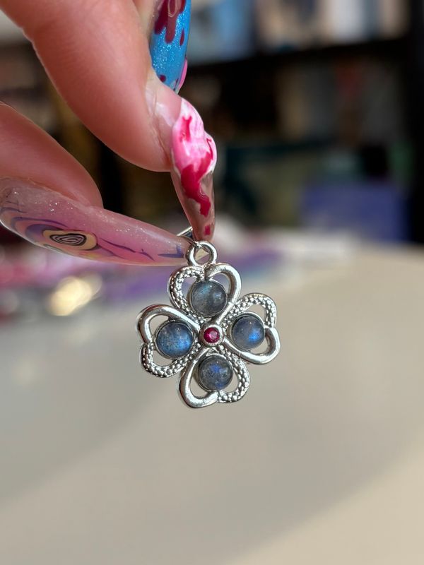 Labradorite Clover Collar Charm