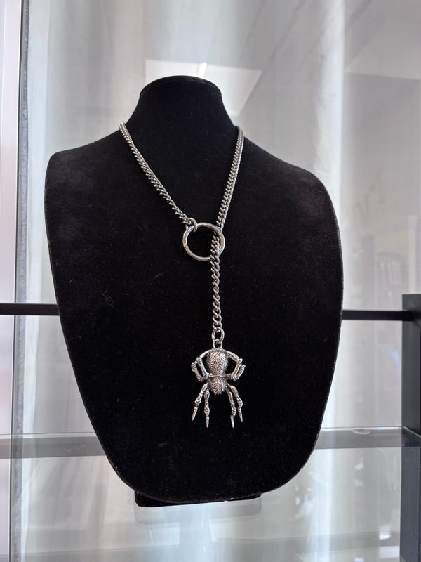 Slip Chain Spider