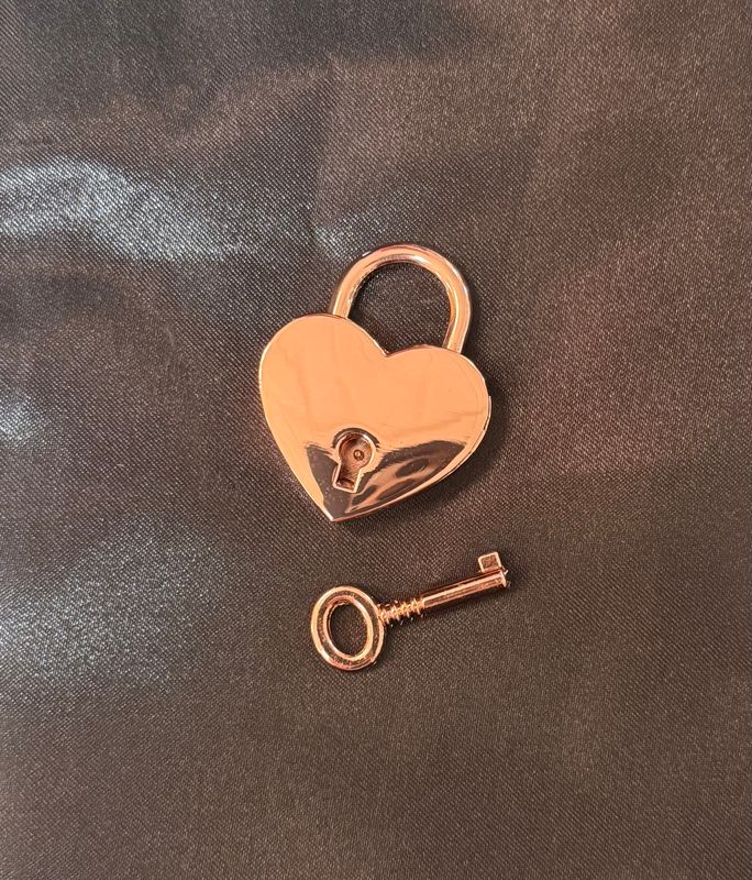 Rose Gold Heart Lock