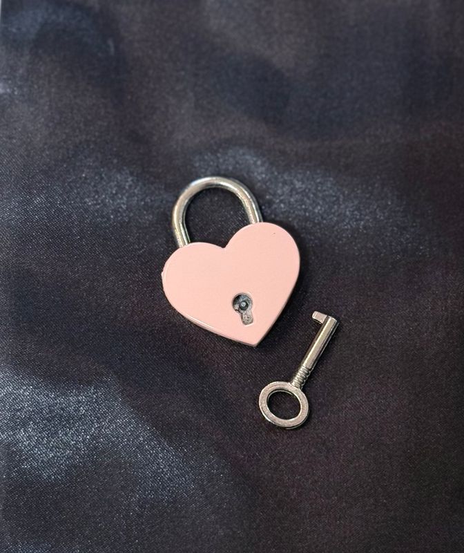 Matte Pink Heart Lock