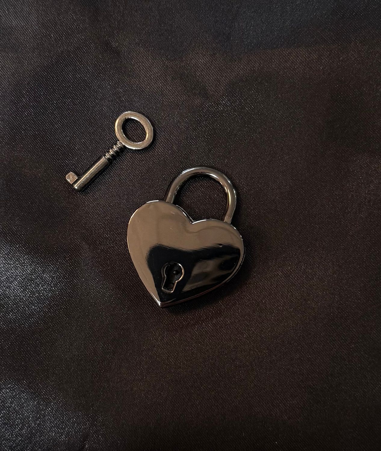 Pewter Heart Lock