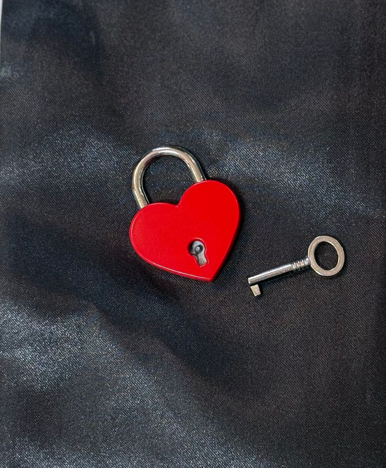 Matte Red Heart Lock