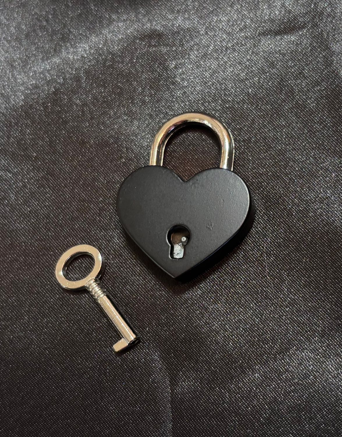 Black Heart Lock