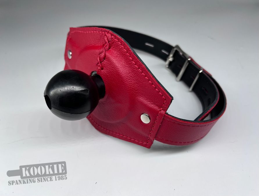 3919 Airway Gag Black/Red