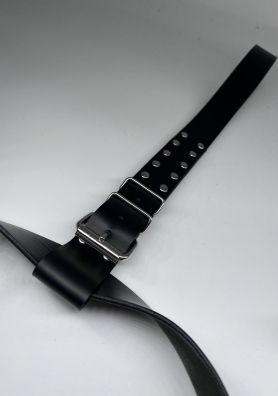 5674 Belt Slapper Black