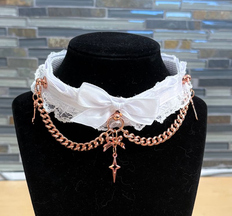Lace Choker