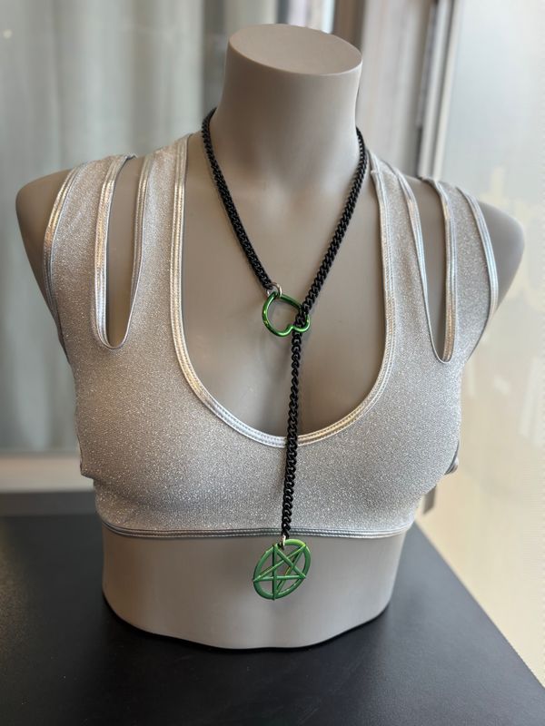 Short Slip Chain Black/Green Pentagram