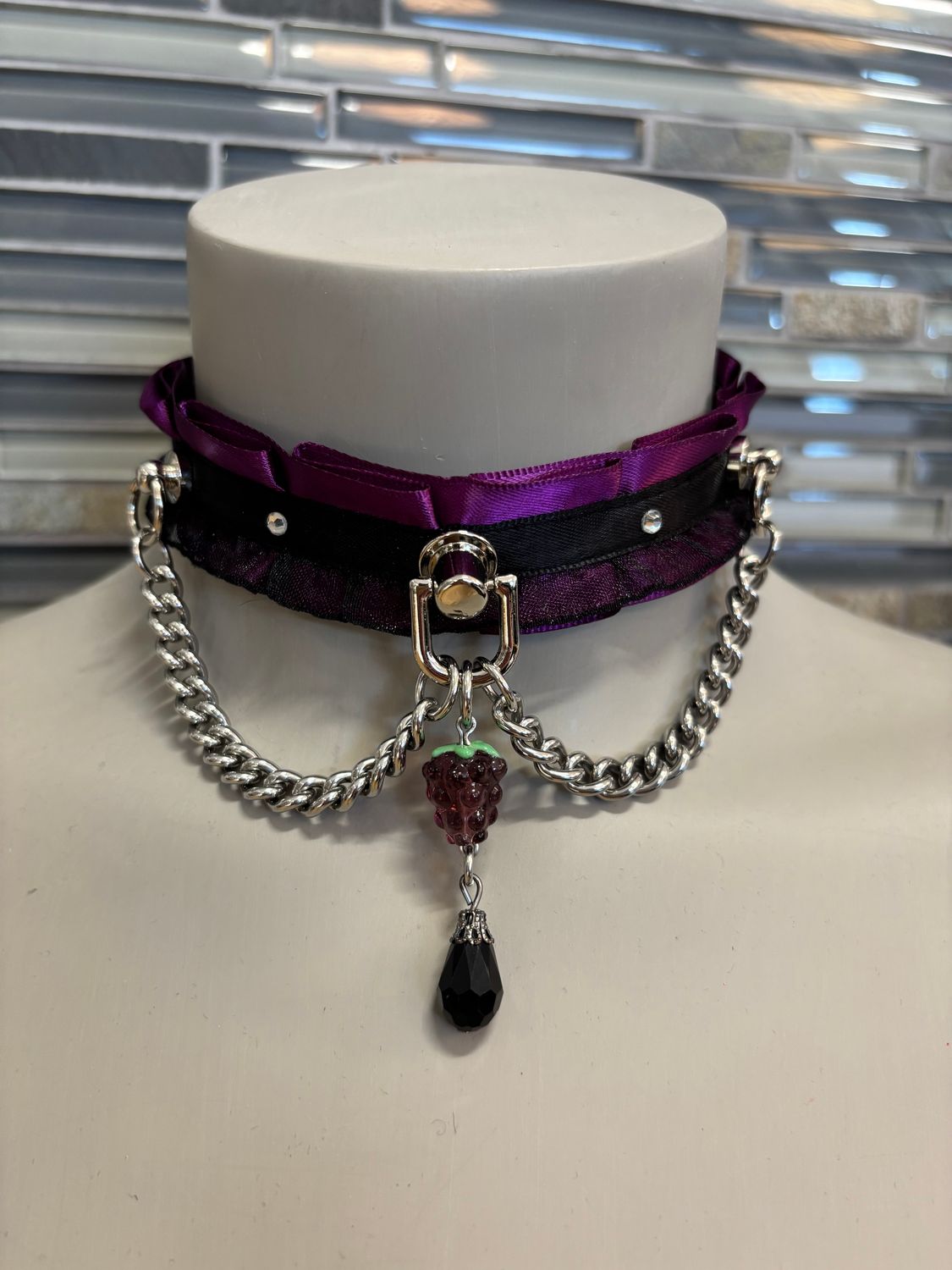 Lace Choker Purple/Black W/ Berry