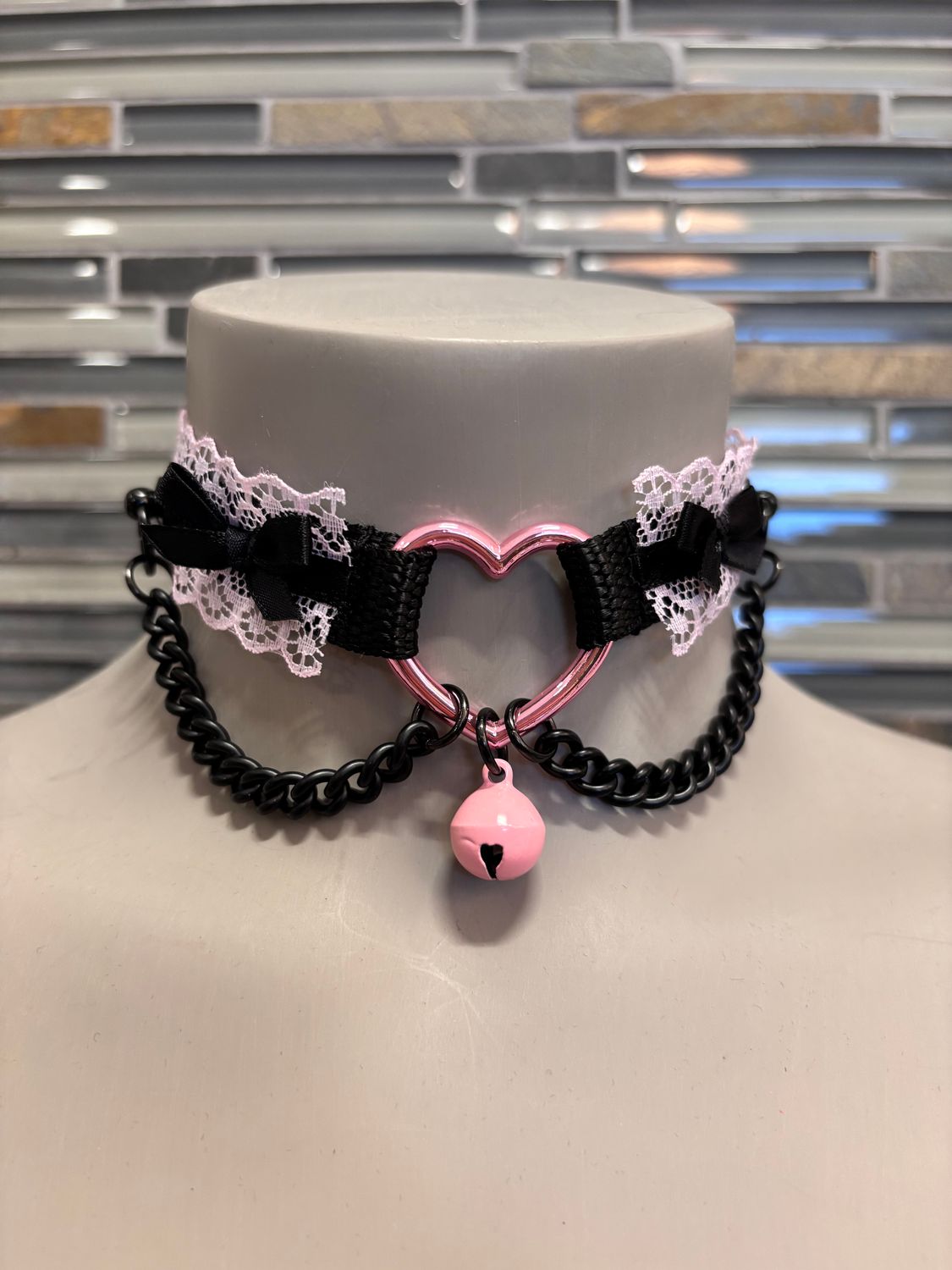 Lace Collar Pink Heart W/ Bell