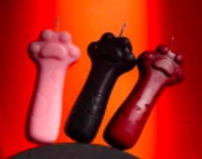 MLD-C0041 Paw Paddle Candle Pink