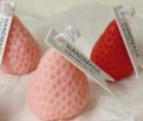 MLD-C0035 Strawberry Candle Pink