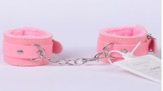 SM-YL-CF016 Plush Handcuffs Pink