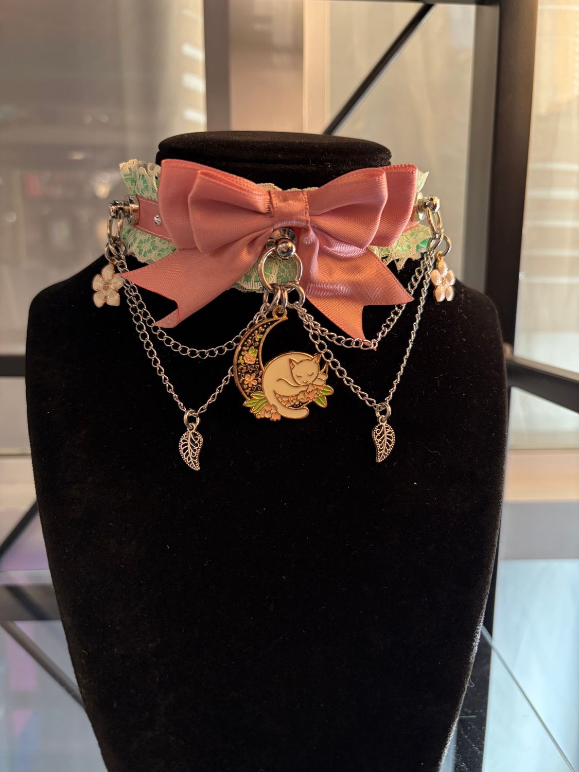 Sleepy Kitty Pastel Collar