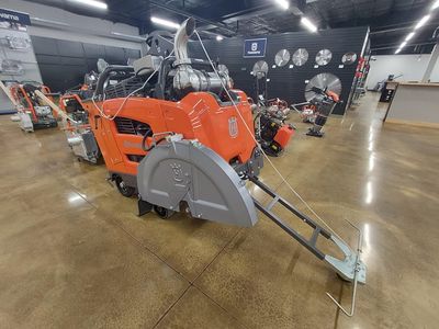 Husqvarna FS7000-D 30" Concrete Flat Saw #967207909