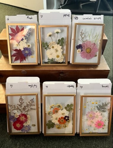Gold Frame - Pressed Flowers
