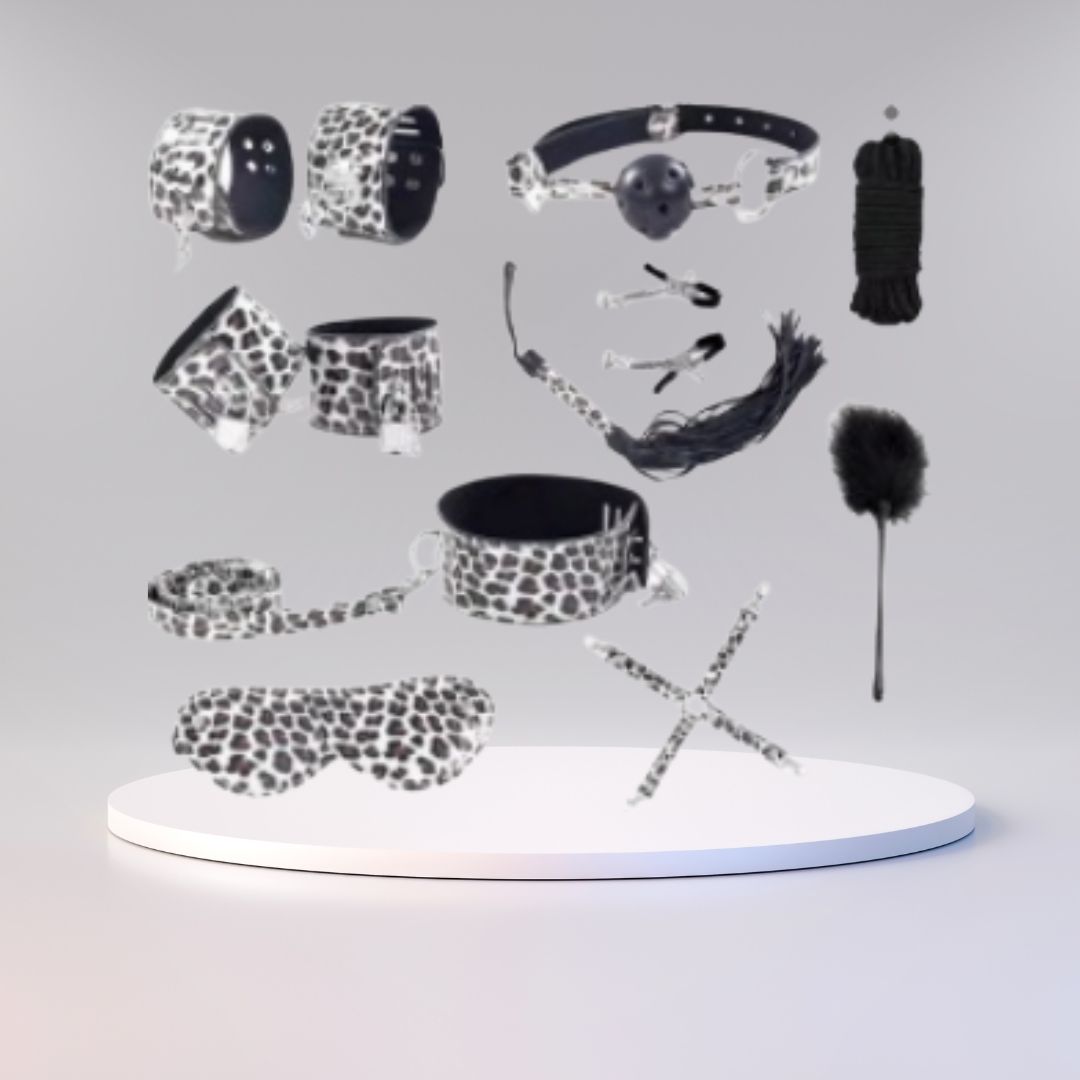 Costumes white leopard