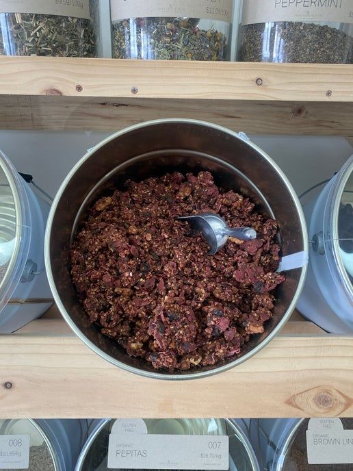 042 Chocolate Clusters with native Davidson Plum (per kg)