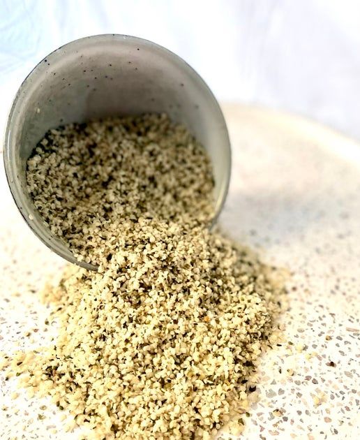 009 Hulled Hemp Seeds (per kg)
