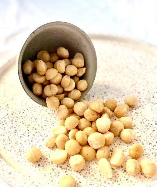 018 Macadamia Nuts (per kg)