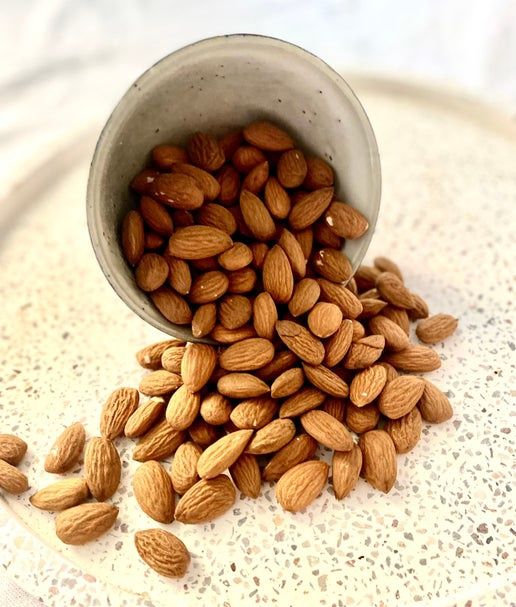 016 Insecticide Free Almonds (per kg)