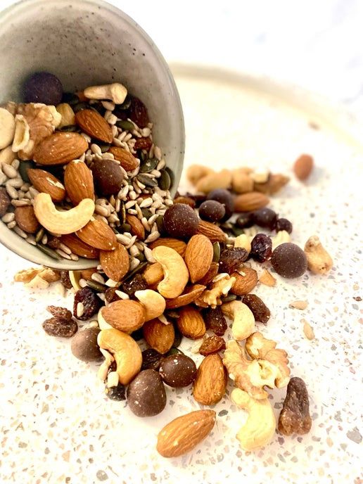 006 Cranberry &amp; Dark Chocolate Trail Mix (per kg)