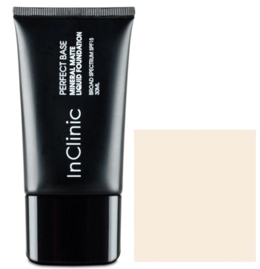 Base Mineral Liquid Foundation, Colour: Cream 21