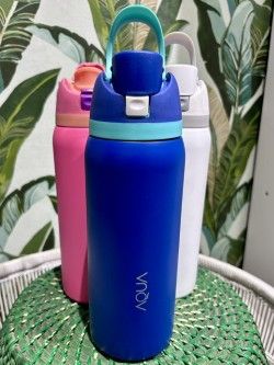 DRINKING BOTTLE /FLASK WITH BUILT IN STRAW