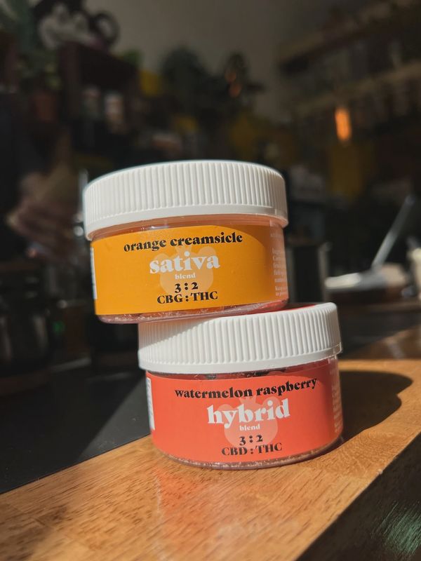 Sativa THC Vegan Orange Creamsicle Gummies (3:2 CBD:THC Ratio)