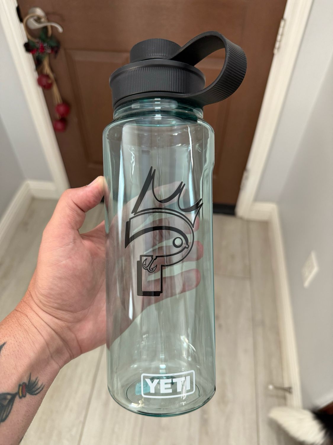 SUBS ONLY! YETI x PIZZ Water Bottle