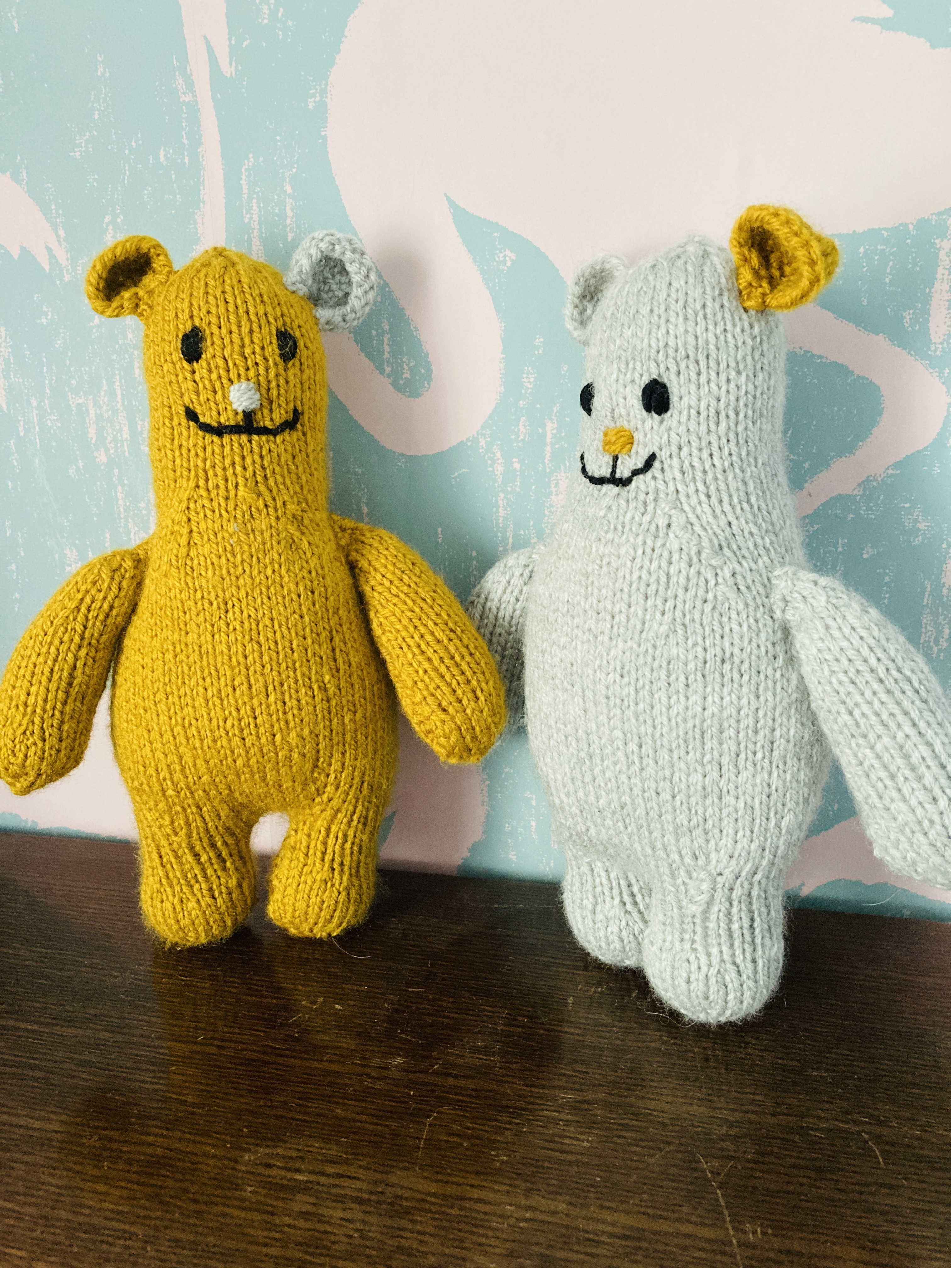 Handmade 'Hygge' Knitted Teddies 00090