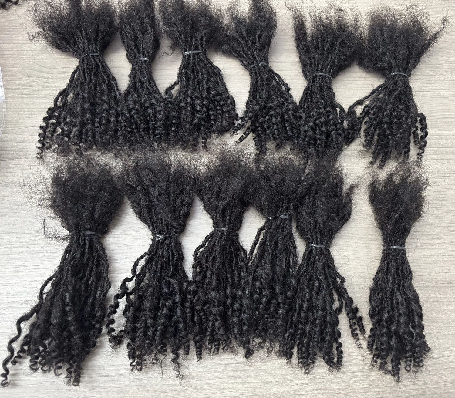 Draadlock with curls 